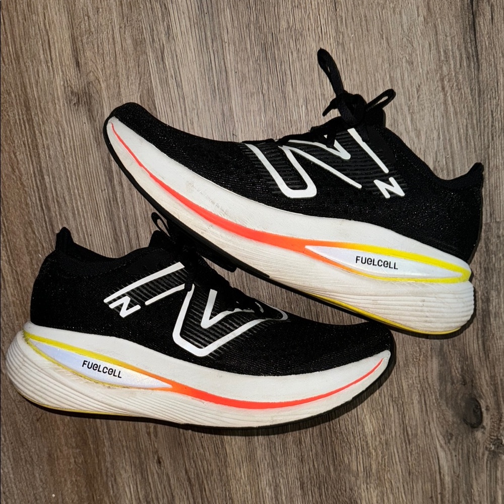 New Balance FuelCell SuperComp Running Shoes M 10.5 W 11.5 Worn Once